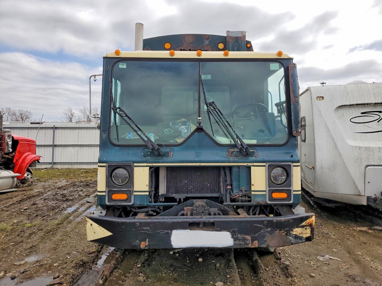 2007 Mack MR600 Refuse Truck