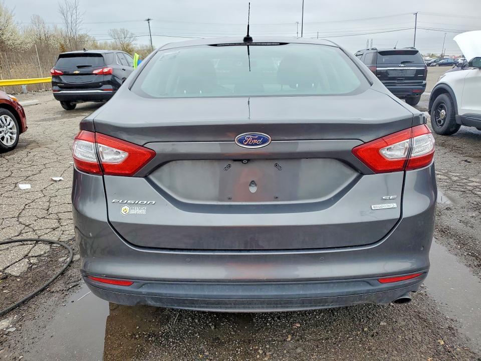 2016 Ford Fusion se