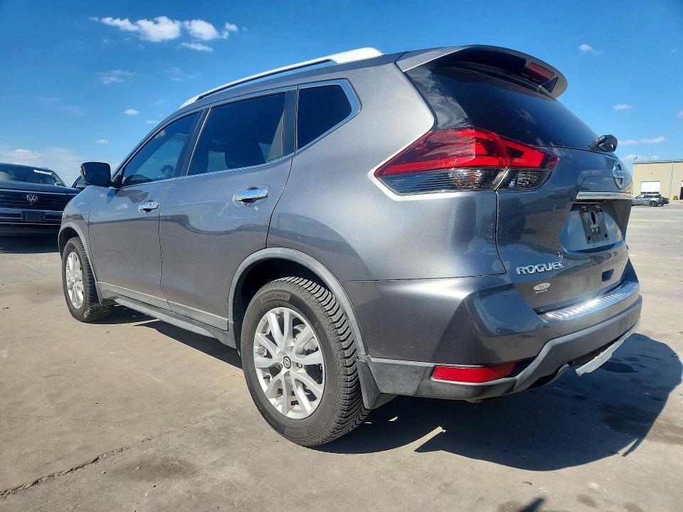 2018 Nissan Rogue sv