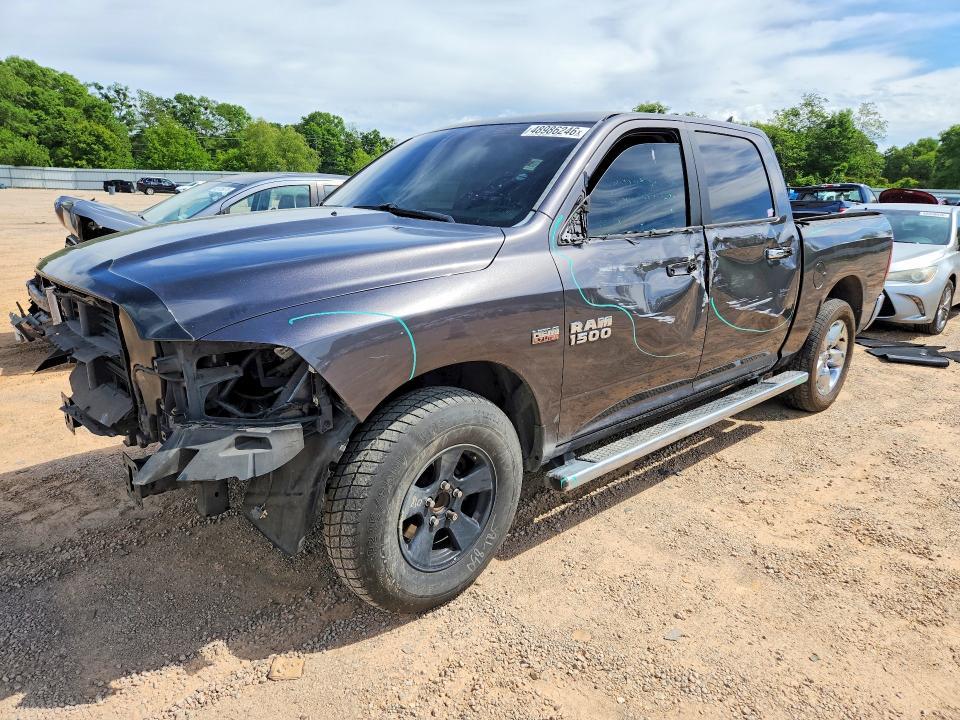 2015 Dodge RAM 1500 SLT