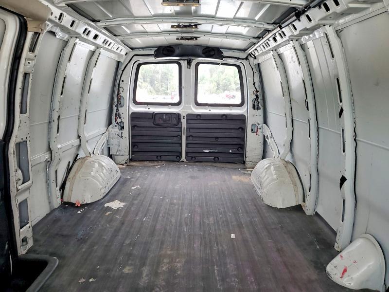 2015 Chev Express G2500