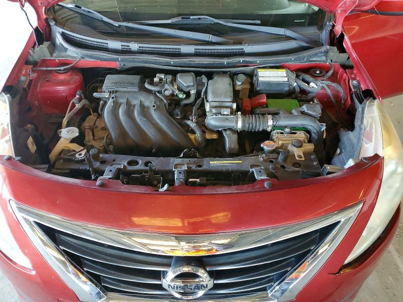 2018 Nissan Versa sv