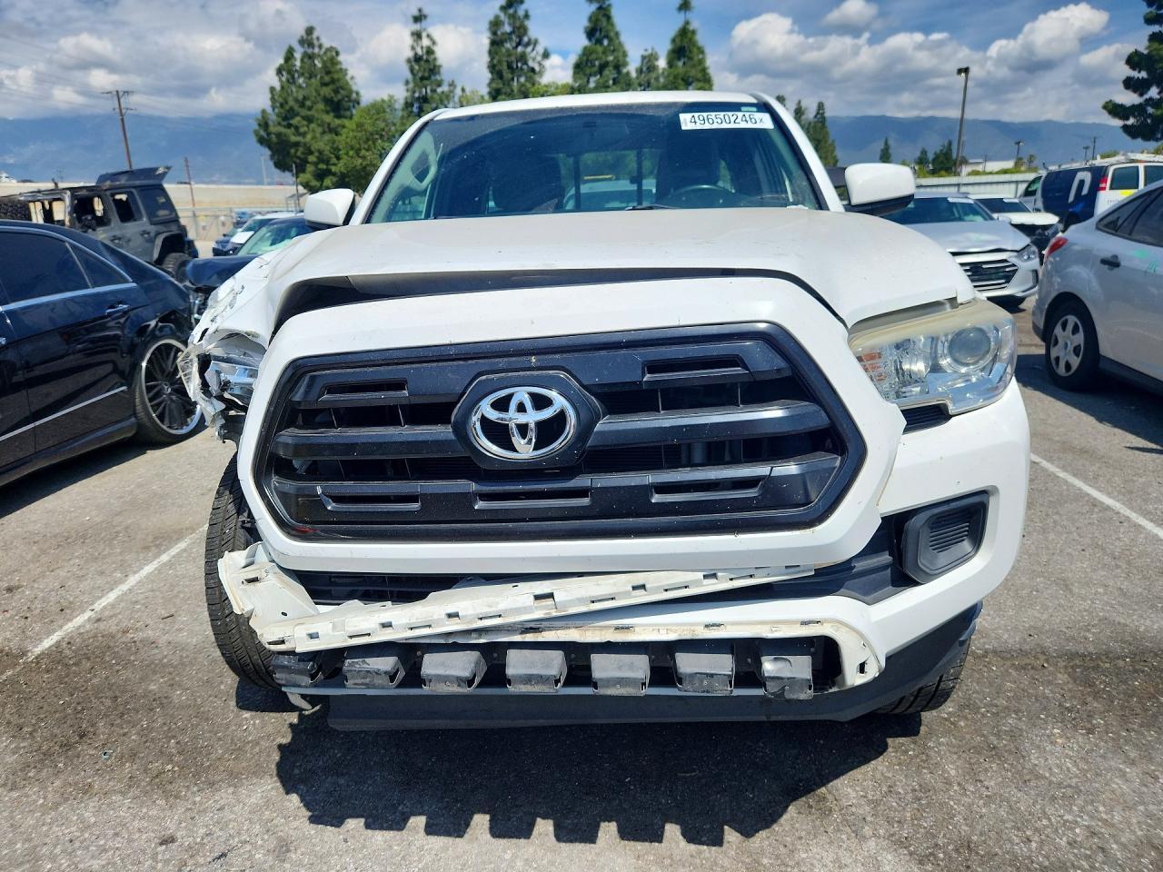 2016 Toyota Tacoma SR