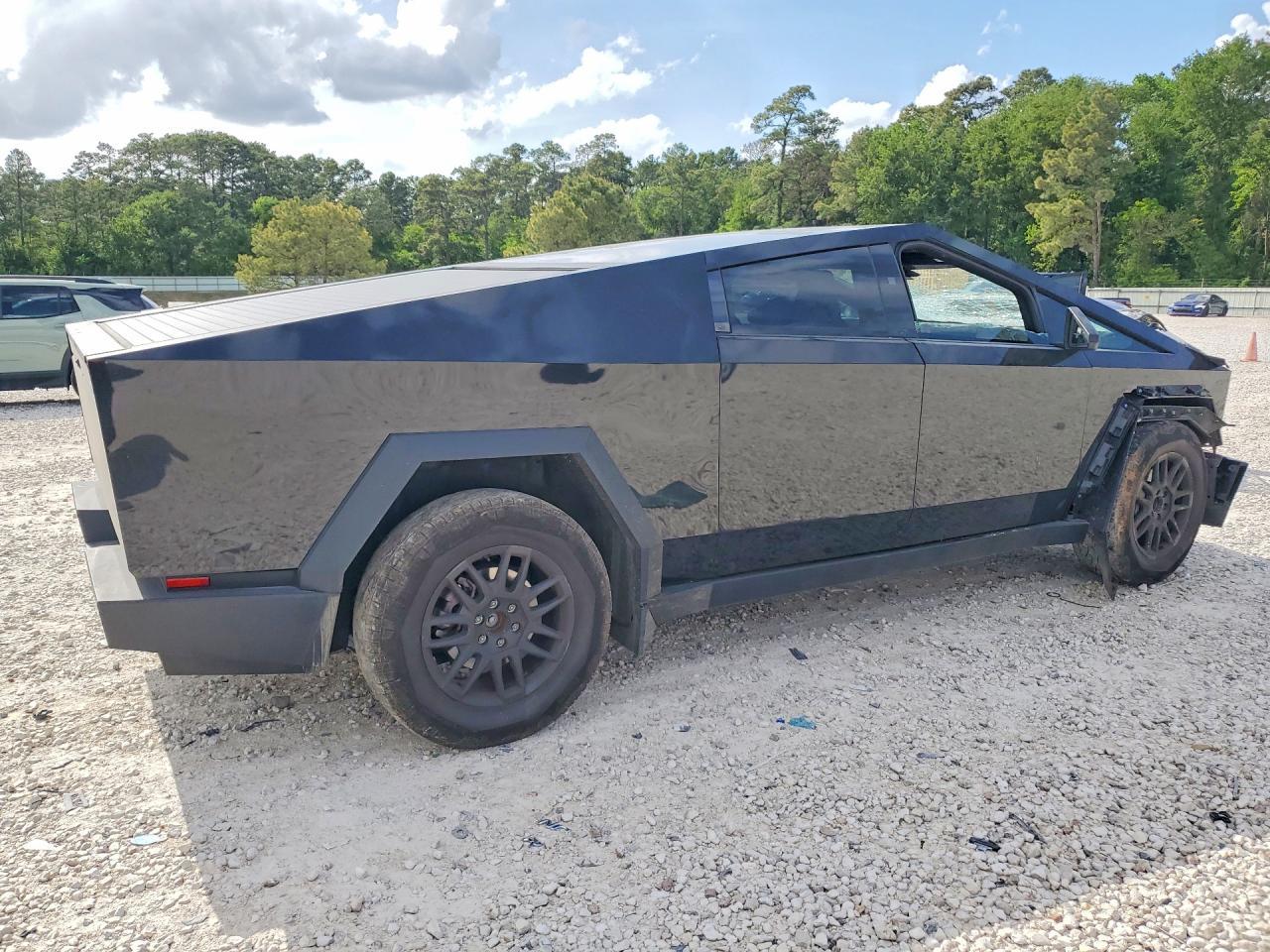 2025 Tesla Cybertruck