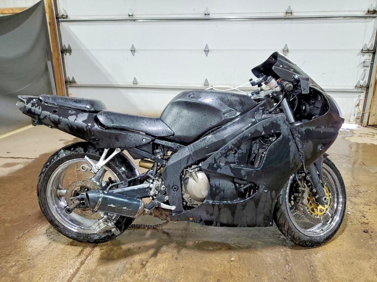 2002 Kawasaki ZX600 J1