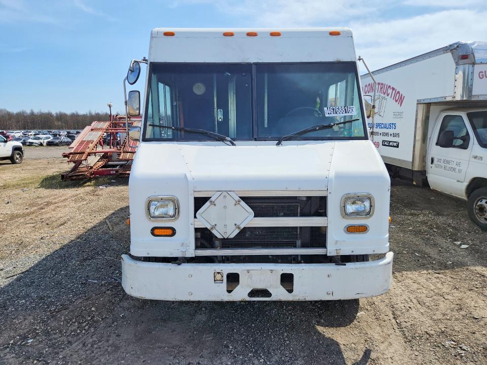2007 Freightliner MT45 HEV Chassis Delivery Truck