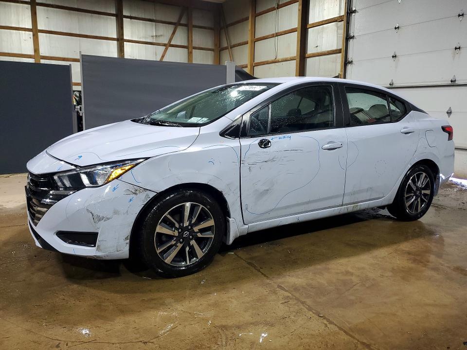 2024 Nissan Versa sv
