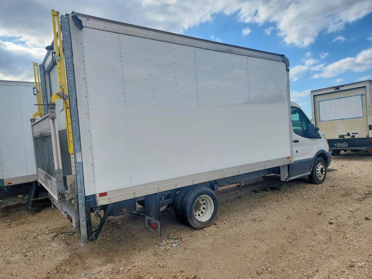 2018 Ford Transit BOX Truck