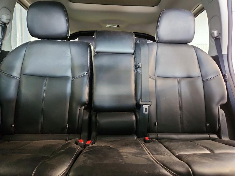 2014 Nissan Pathfinder sl