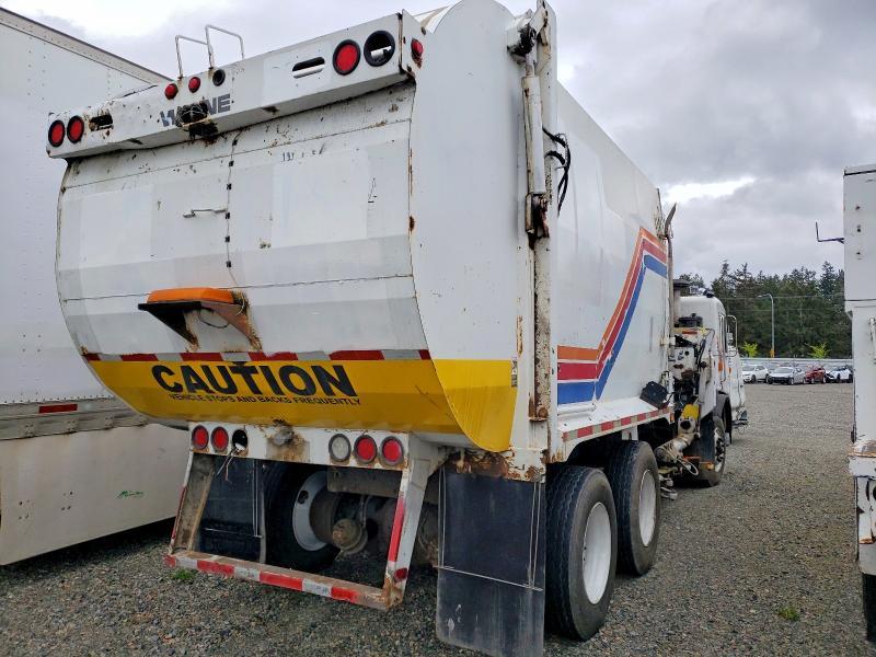 2009 Peterbilt 320 Refuse Truck