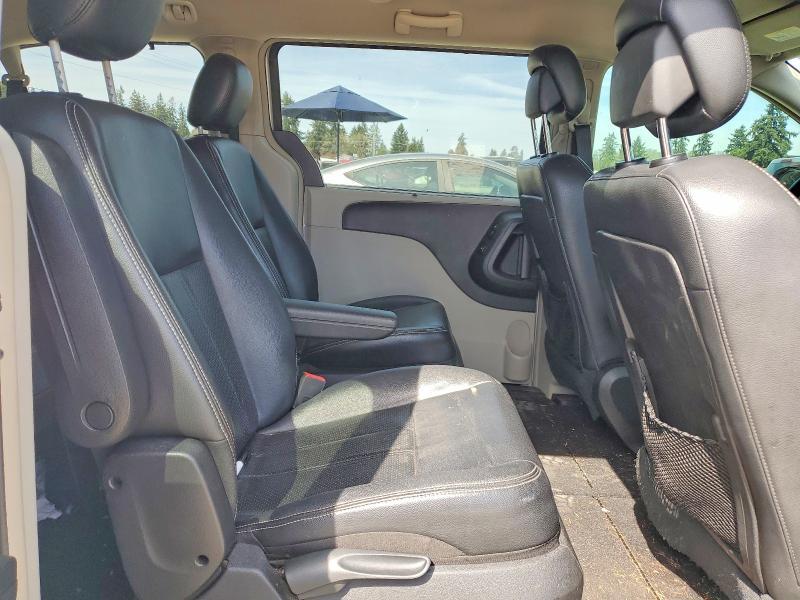 2012 Chrysler Town & Country Touring l