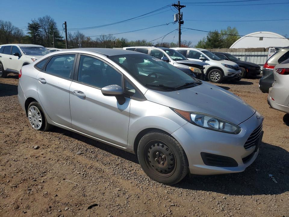 2014 Ford Fiesta s