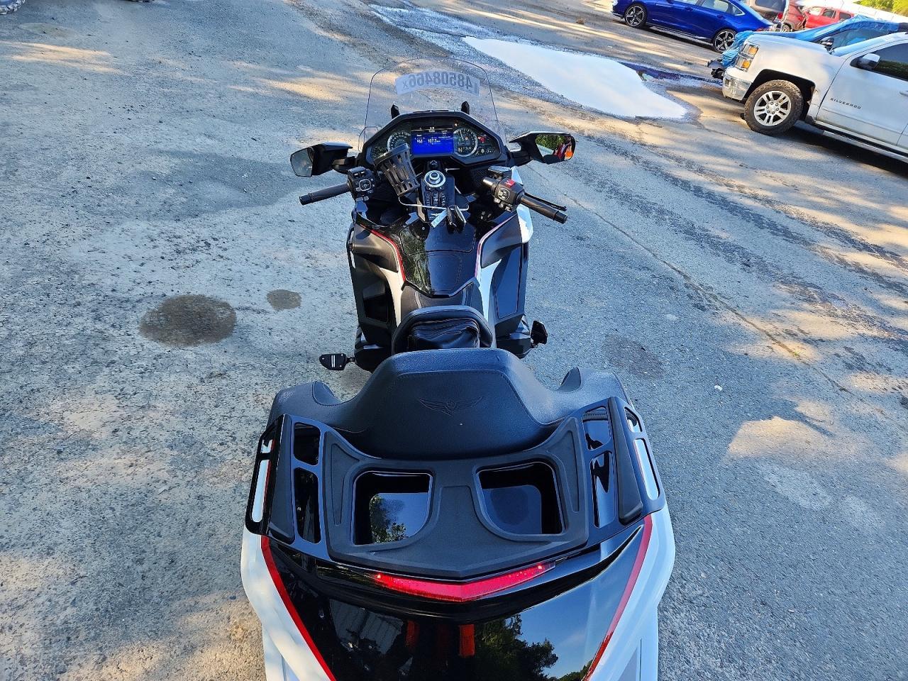 2024 Honda GL1800 D