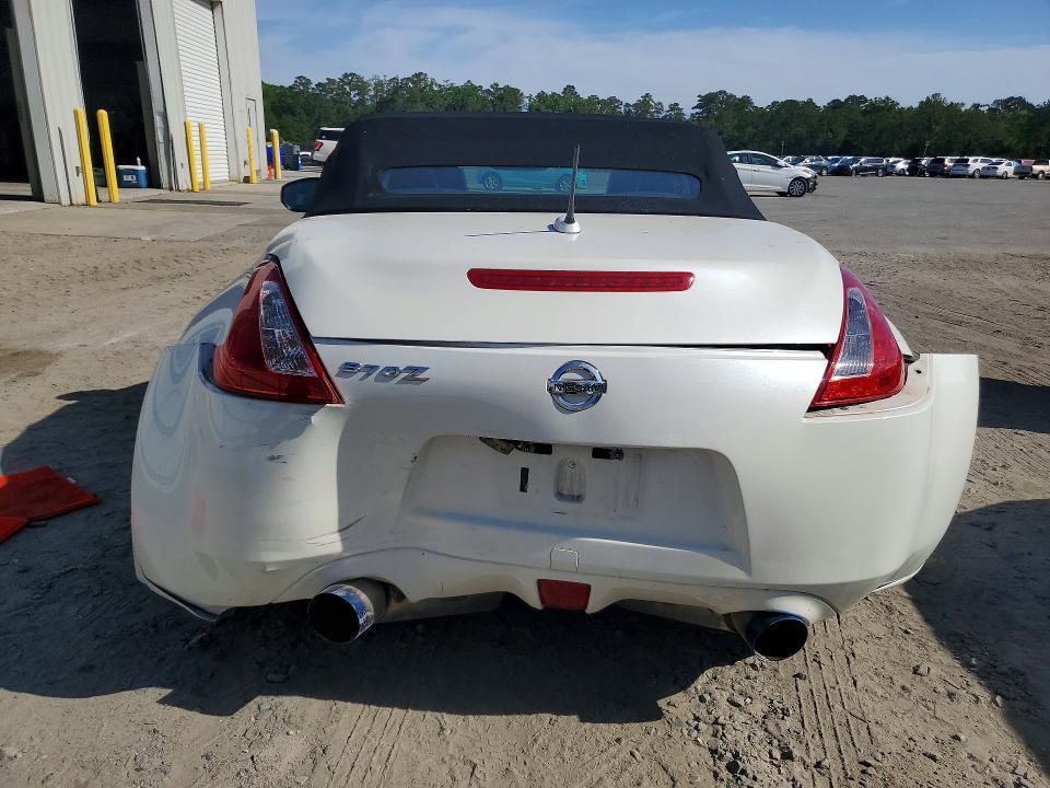 2014 Nissan 370z Roadster Touring