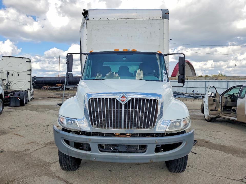 2018 International 4300 BOX Truck