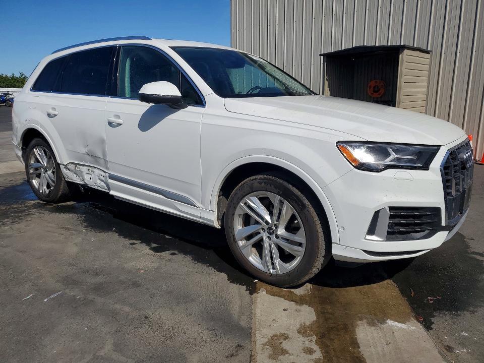 2021 Audi Q7 Premium Plus