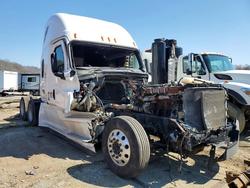 Freightliner salvage cars for sale: 2019 Freightliner Cascadia 126 Semi Truck