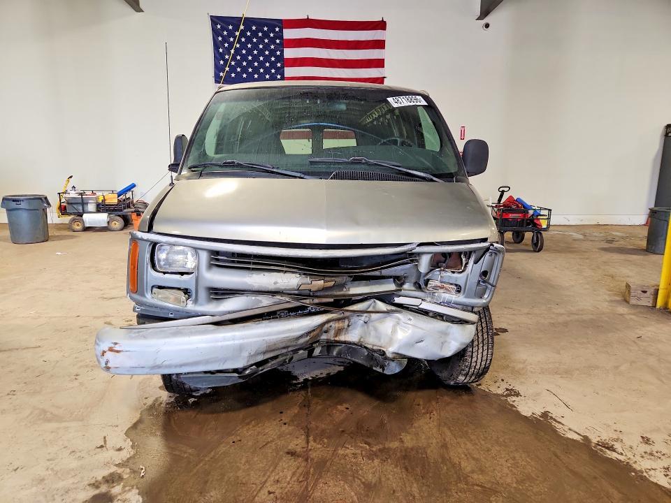 2002 Chevrolet Express G3500