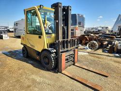 Salvage trucks for sale at Nisku, AB auction: 2015 Hust H70FT