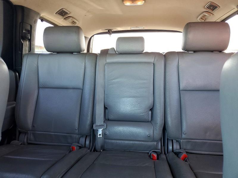 2010 Toyt Sequoia li