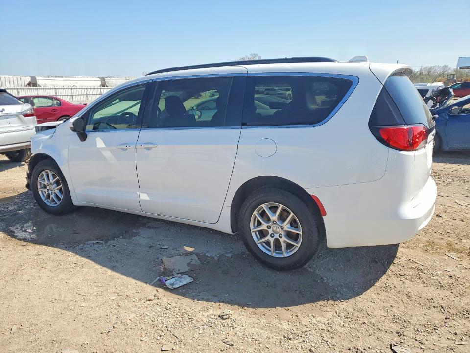 2020 Chrysler Voyager lxi
