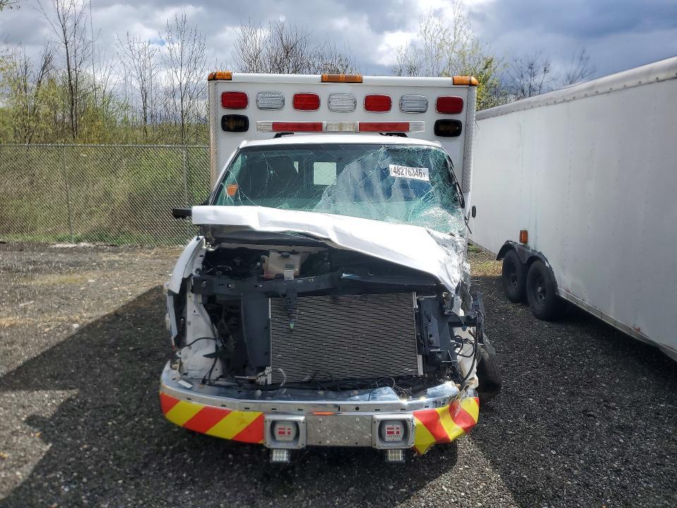 2021 Chev Rolet Express Ambulance