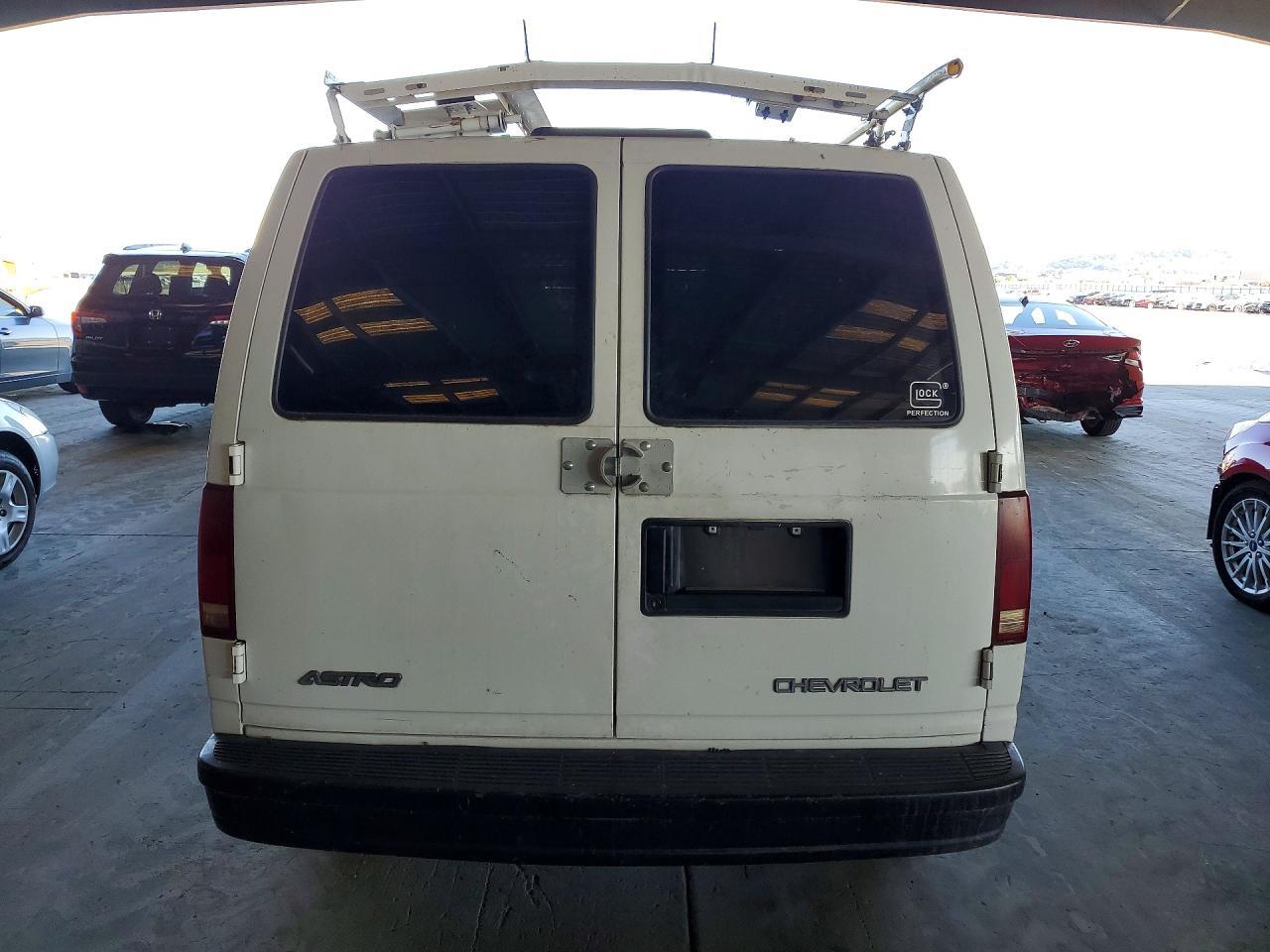 1999 Chev Astro