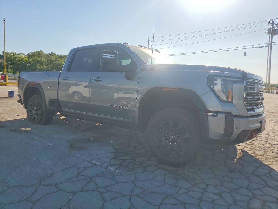 2025 GMC Sierra K2500 AT4