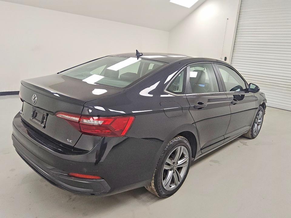 2024 Volkswagen Jetta se