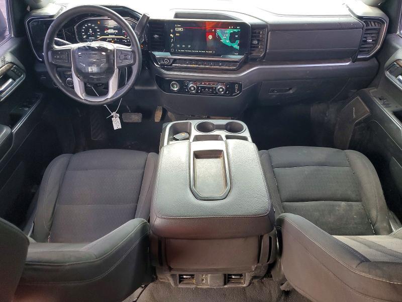 2022 GMC Sierra K1500 SLE