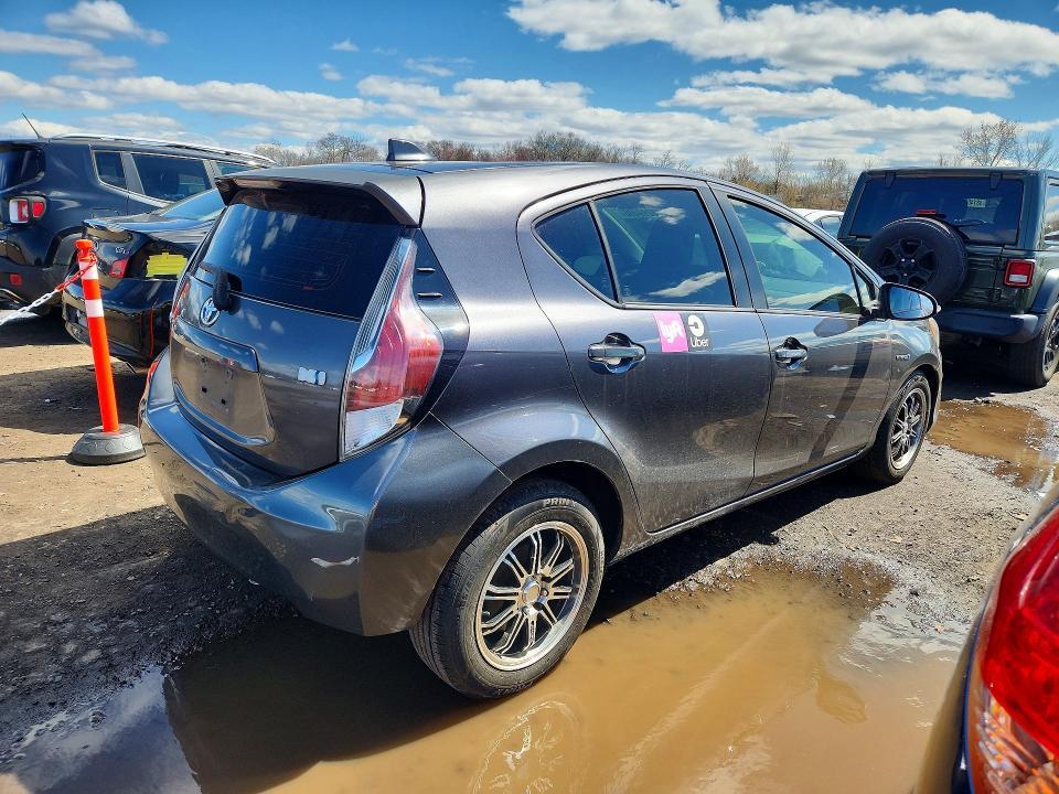 2015 Toyota Prius c one