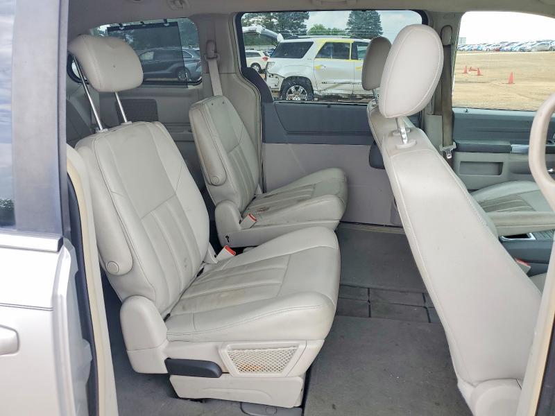 2008 Chrysler Town & Country Touring