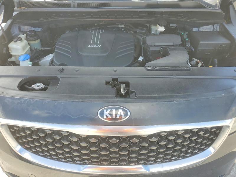 2016 KIA Sedona l
