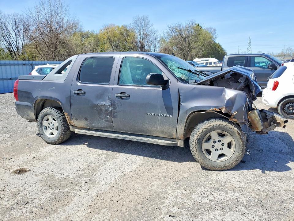 2010 Chevrolet Avalanche LS