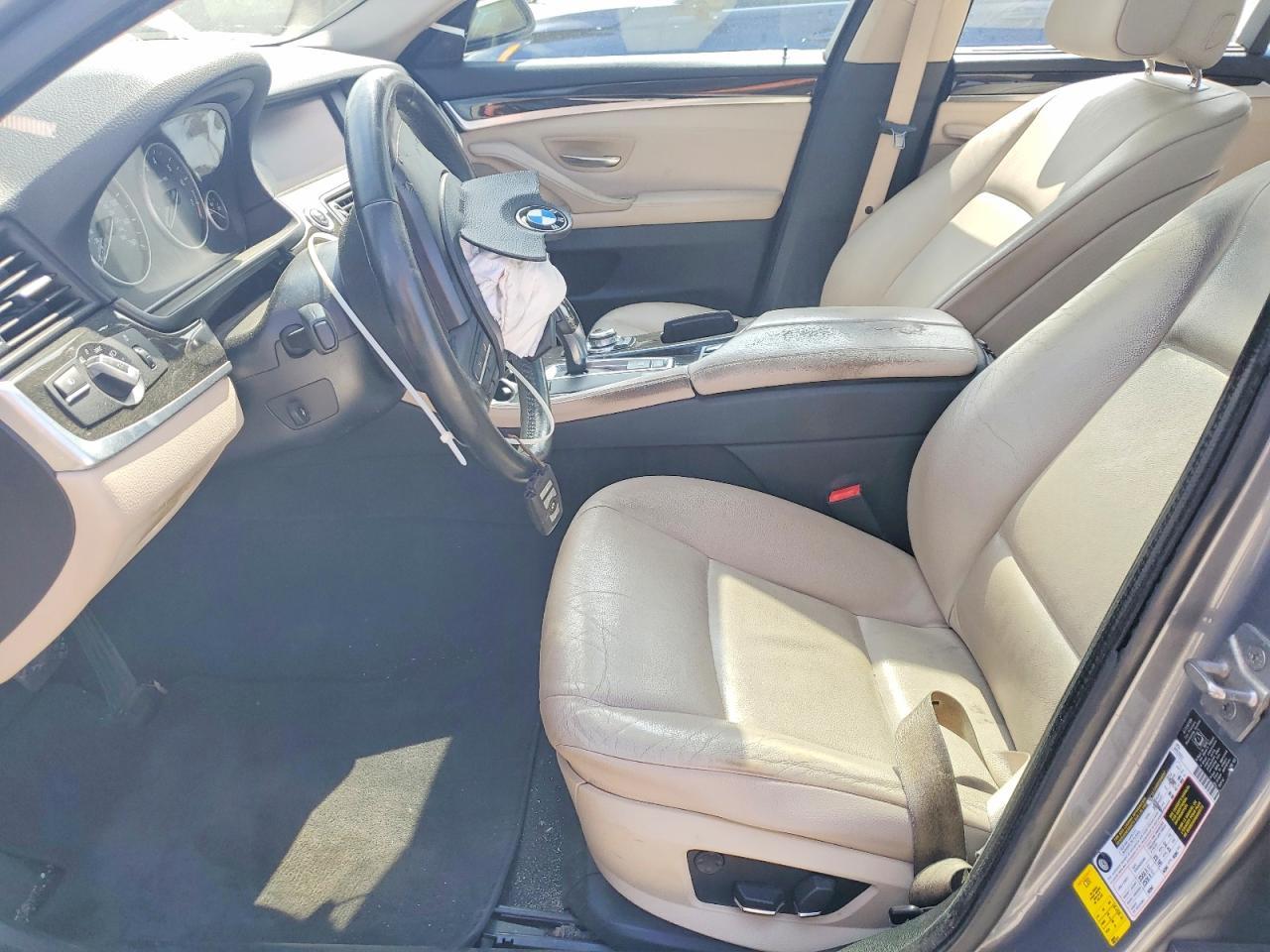 2011 BMW 528 i