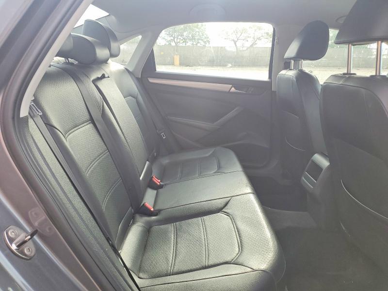 2014 Volkswagen Passat s