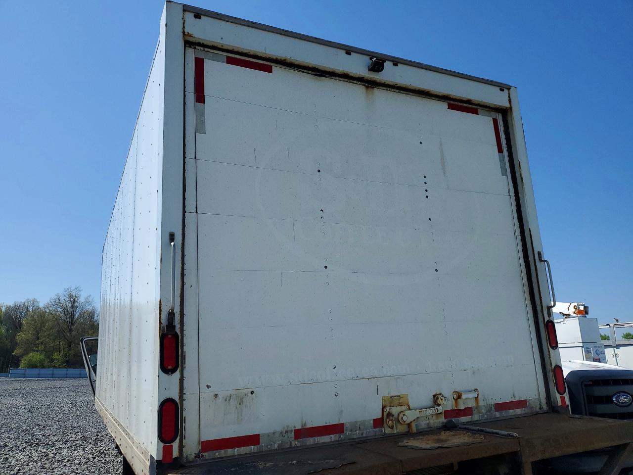 2017 Isuzu NQR Delivery Truck