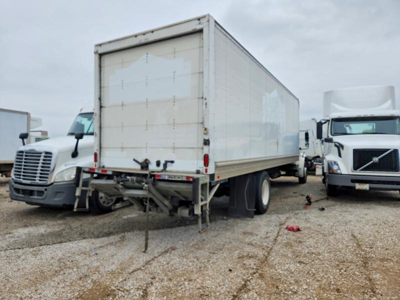 2020 Freigliner 2020 Freightliner Business Class M2 BOX Truck