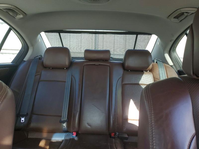 2013 Hyundai Genesis 3