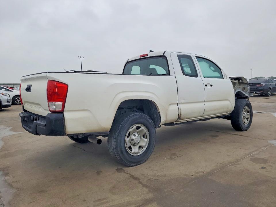 2016 Toyota Tacoma SR