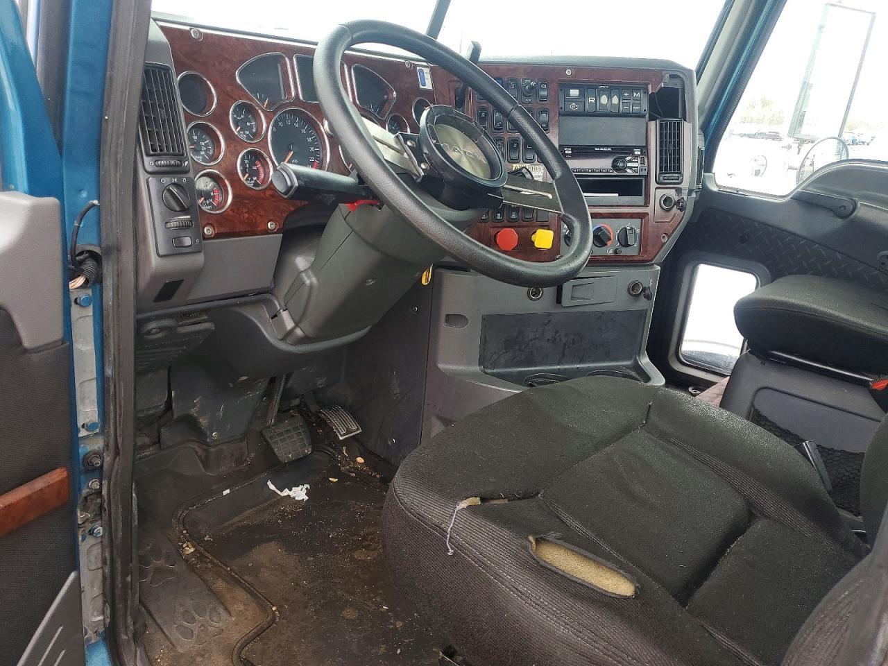 2015 Mack 600 CXU600