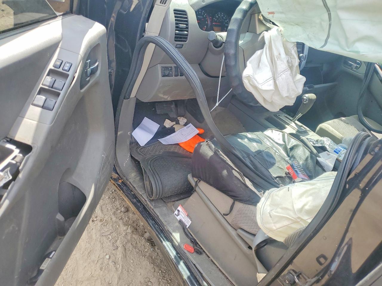 2012 Nissan Frontier S