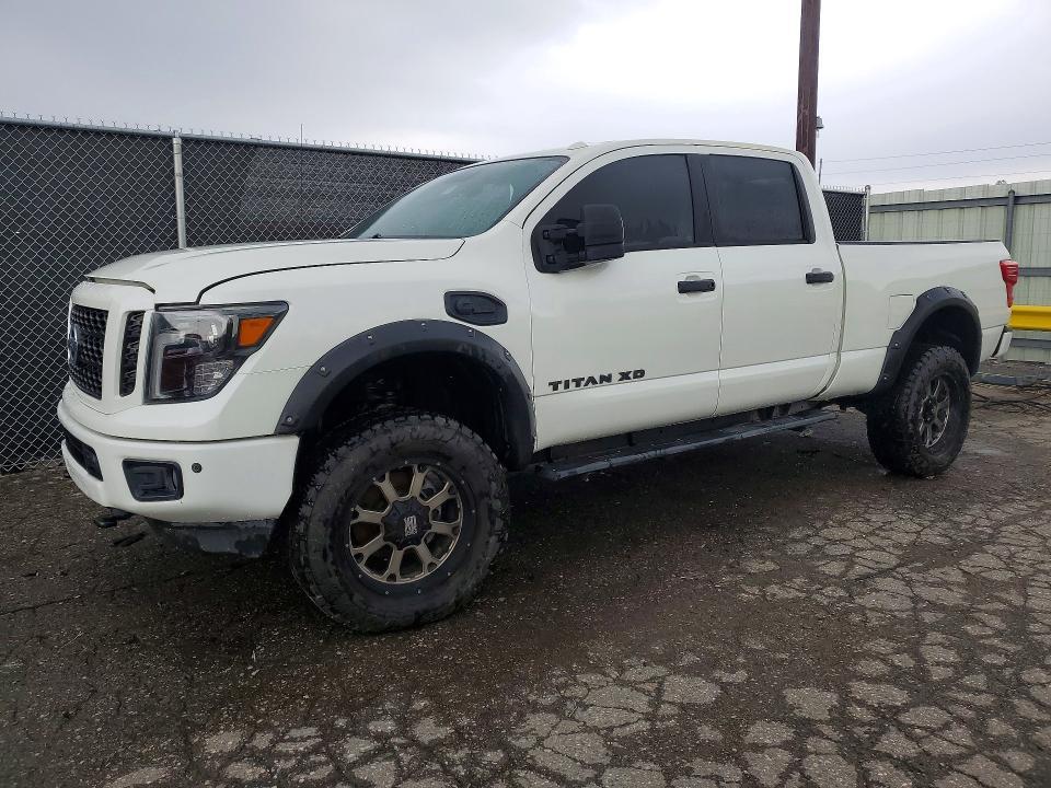 2018 Nissan Titan xd sv
