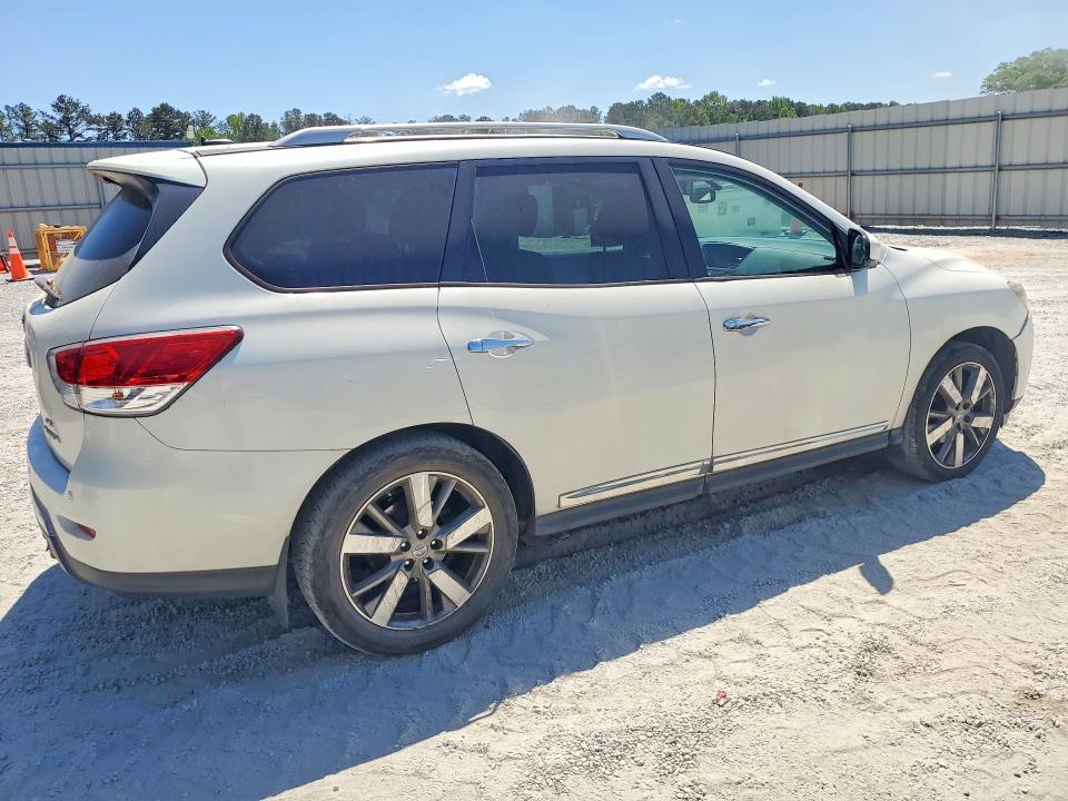 2016 Nissan Pathfinder s