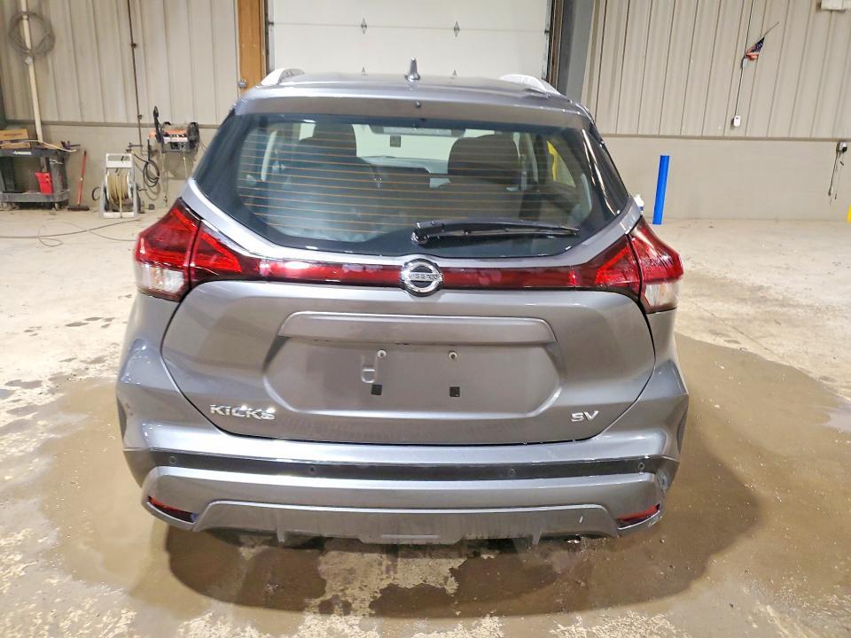 2021 Nissan Kicks sv