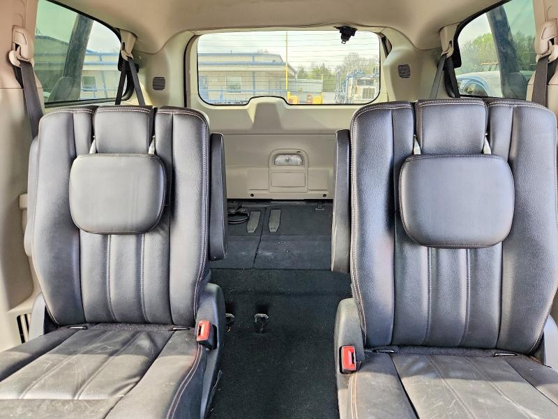 2015 Chrysler Town & Country Touring