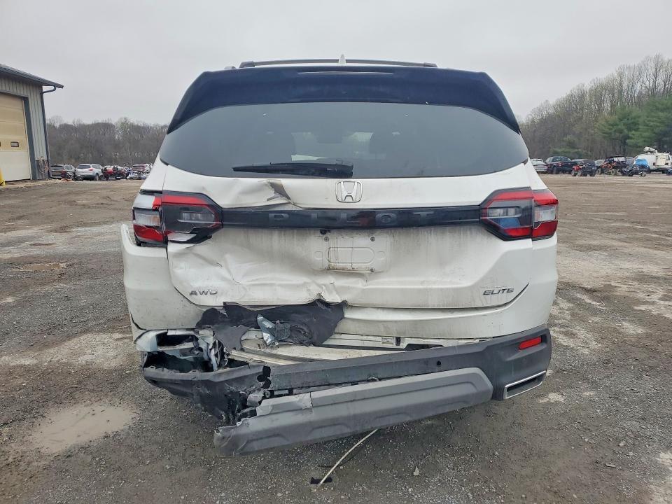 2025 Honda Pilot Elite