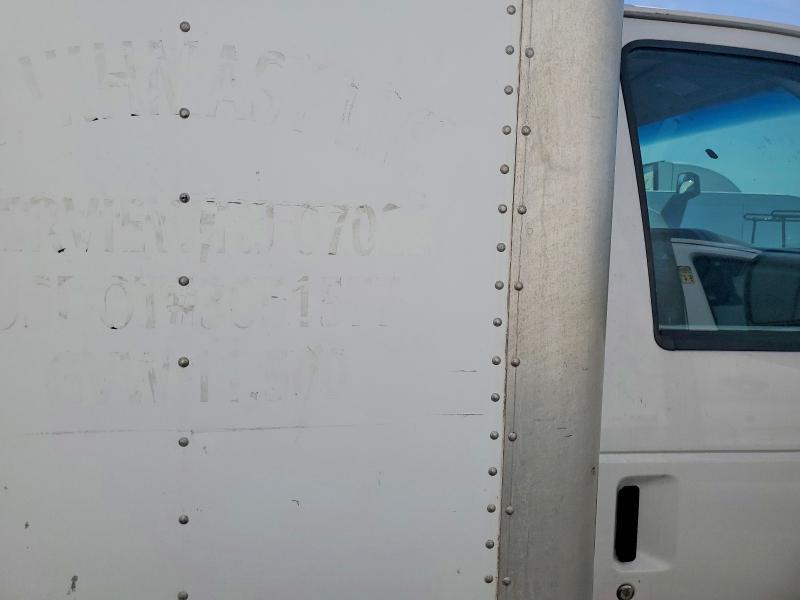 2010 Ford E350 BOX Truck