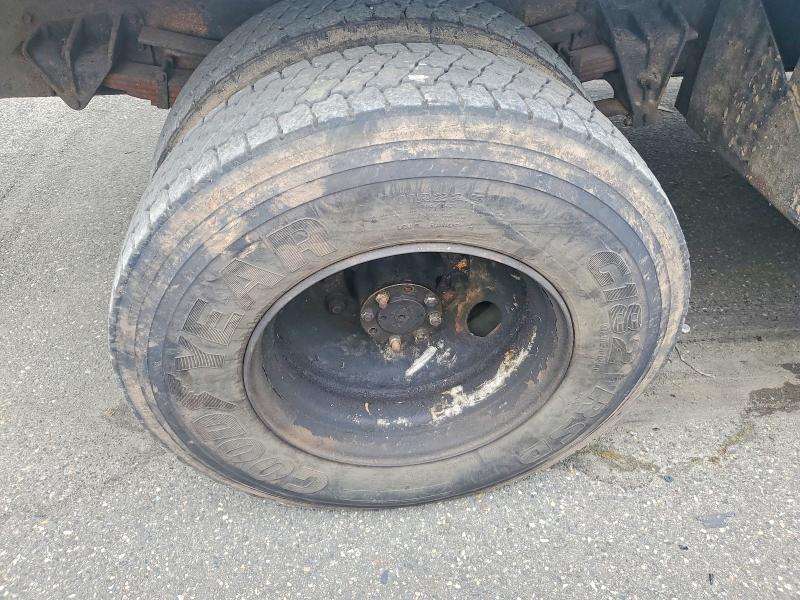 2001 International 4000 4700
