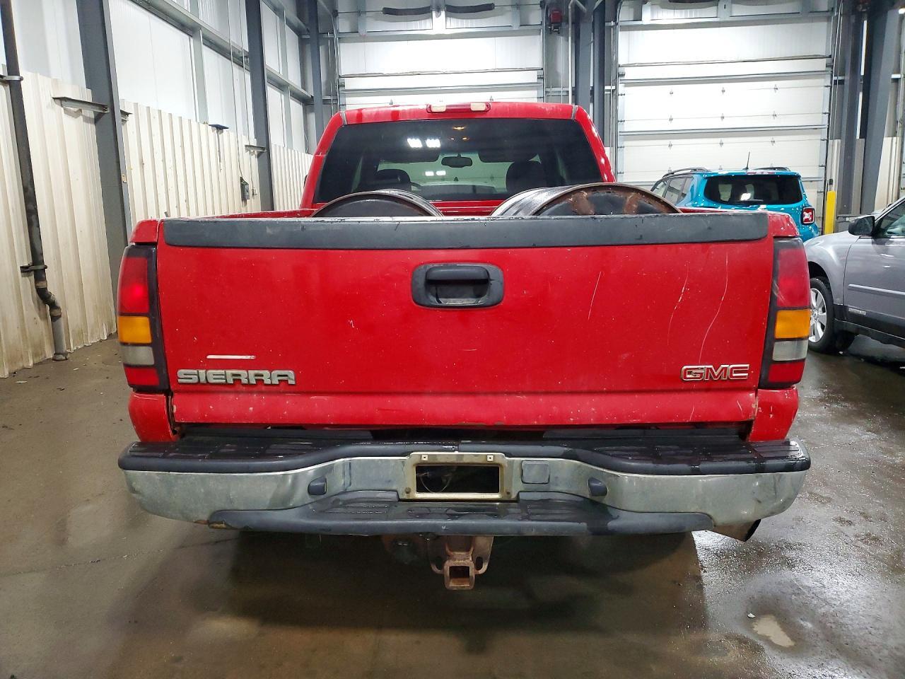 2004 GMC Sierra K2500 Heavy Duty
